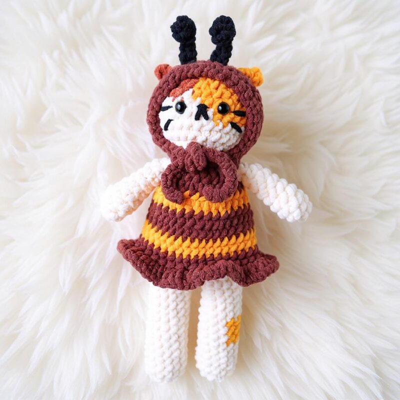 Bee Cat Amigurumi Crochet Pattern - Adorable Comforter - DIY Stuffed Animal Toy - Instant Download PDF - Image 2