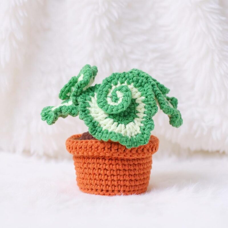 Begonia Escargot Amigurumi Crochet Pattern - Adorable DIY Potted Plant Decor - Instant Download PDF - Image 3