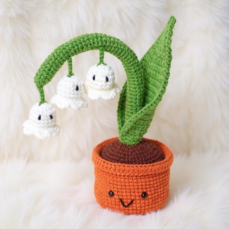 Bell Blossom Pot Amigurumi Crochet Pattern - Charming DIY Potted Plant Decor - Instant Download PDF - Image 2