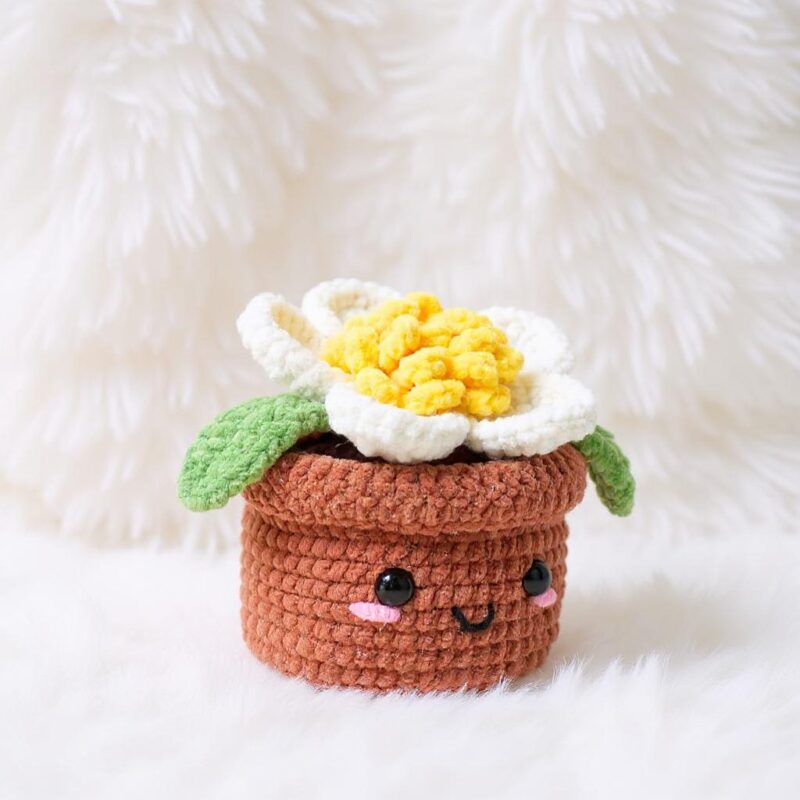 Camellia Flower Pot Amigurumi Crochet Pattern - Charming DIY Potted Plant - Instant Download PDF - Image 2