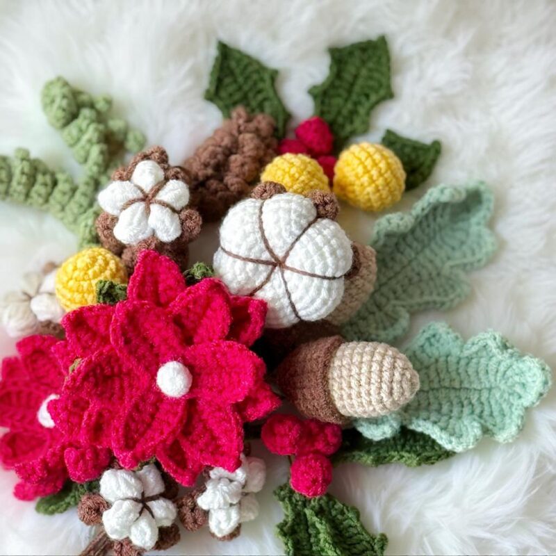 Christmas Flower Bouquet Amigurumi Crochet Pattern - Festive DIY Handmade Decor - Instant Download PDF - Image 3