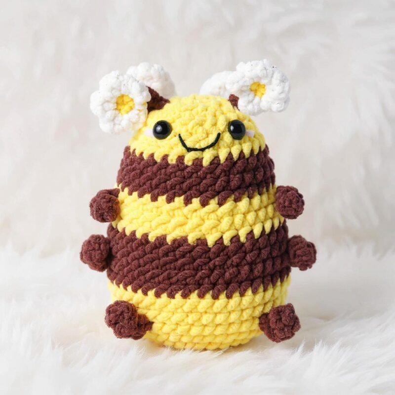 Chubby Bee Amigurumi Crochet Pattern - Adorable DIY Stuffed Animal Toy - Instant Download PDF - Image 2