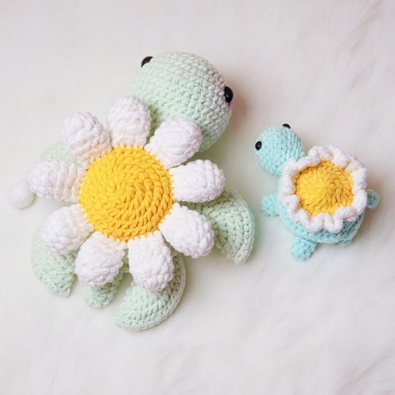 Daisy Back Turtle Amigurumi Crochet Pattern - Adorable No-Sew - DIY Stuffed Animal Toy - Instant Download PDF