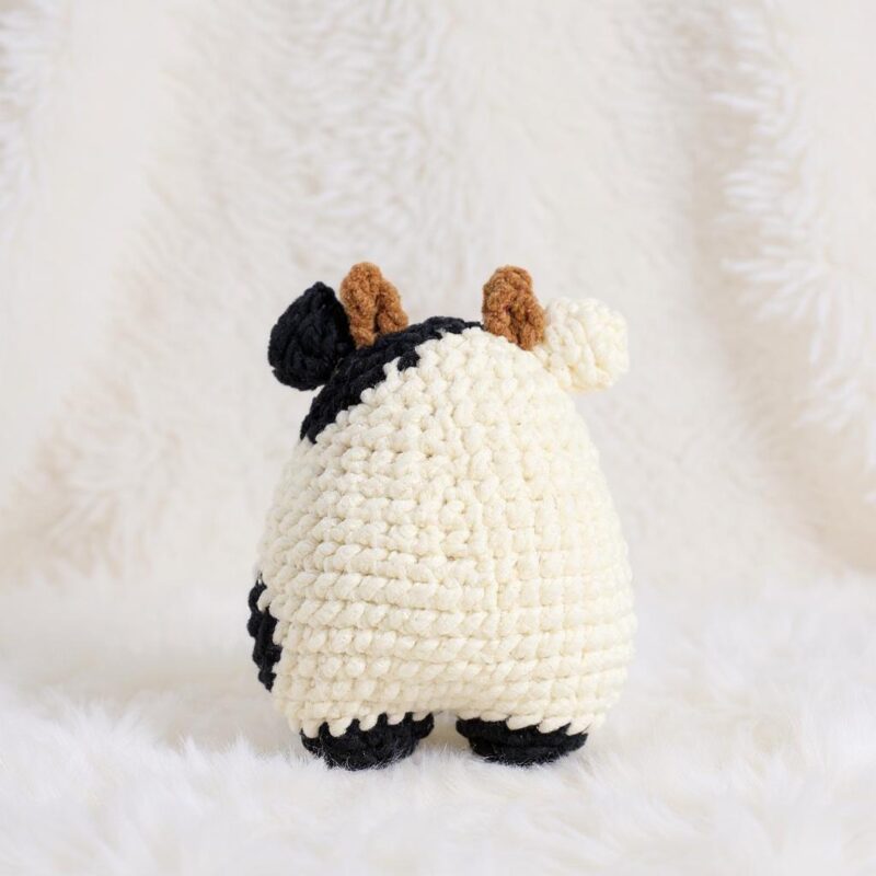 Cow Amigurumi Crochet Pattern - Adorable DIY Stuffed Animal Toy - Instant Download PDF - Image 4