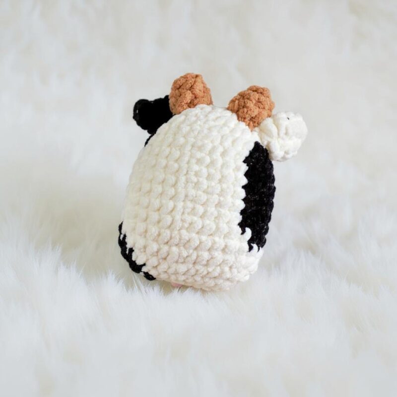 Marshmallow Cow Amigurumi Crochet Pattern - Adorable DIY Stuffed Animal Toy - Instant Download PDF - Image 4