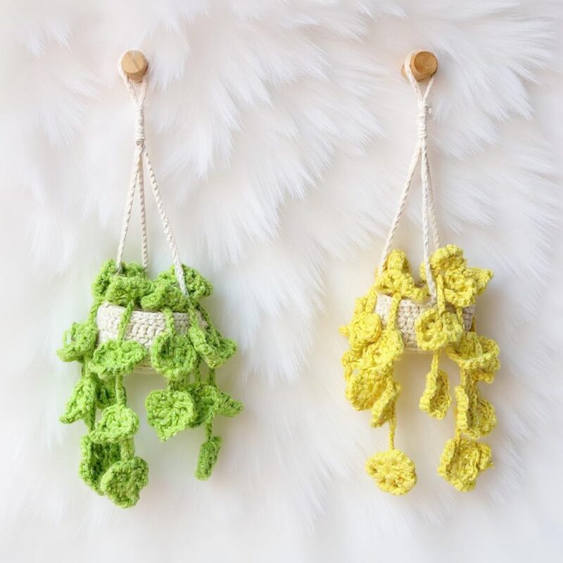 Drooping Leaf Amigurumi Crochet Pattern - Cute DIY Plant Plushie - Instant Download PDF
