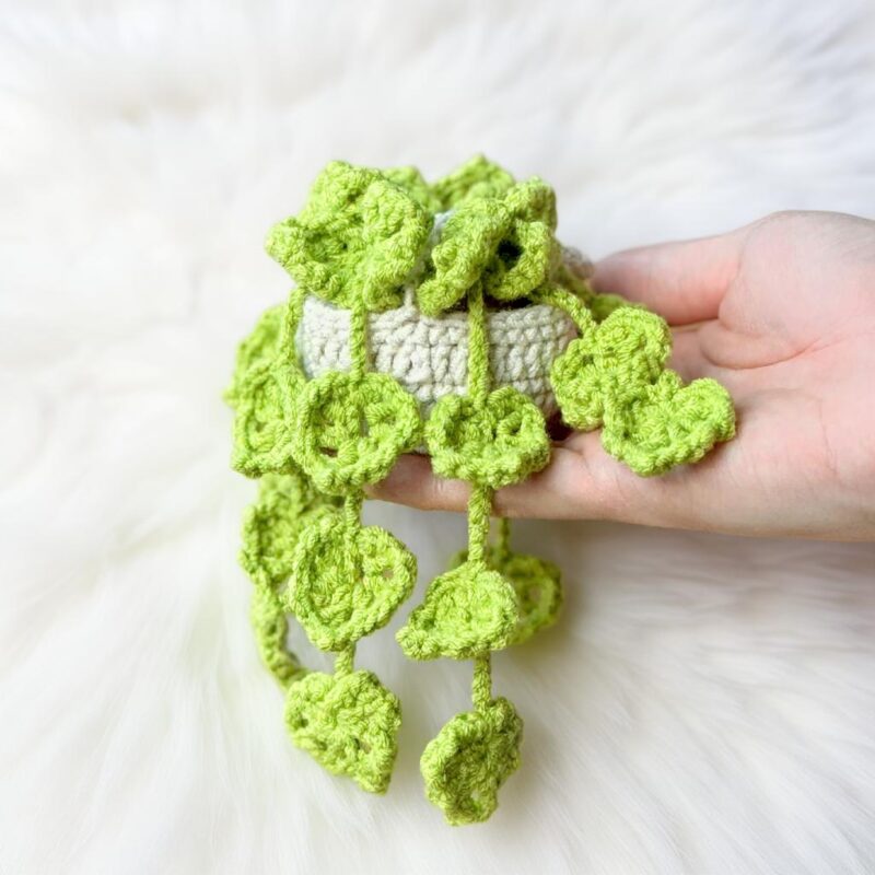 Drooping Leaf Amigurumi Crochet Pattern - Cute DIY Plant Plushie - Instant Download PDF - Image 6