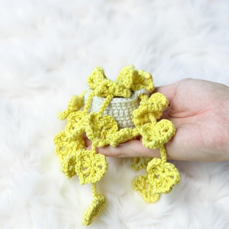 Drooping Leaf Amigurumi Crochet Pattern - Cute DIY Plant Plushie - Instant Download PDF - Image 9