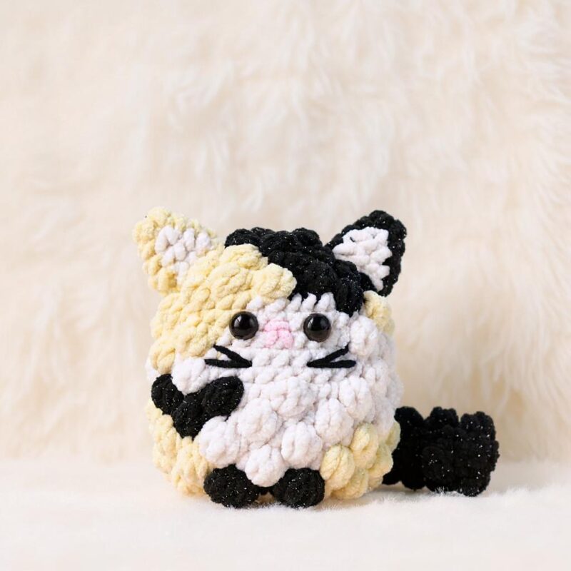 Fluffy Cat Family Amigurumi Crochet Pattern Bundle - Adorable DIY Stuffed Animal Toys - Instant Download PDF - Image 2
