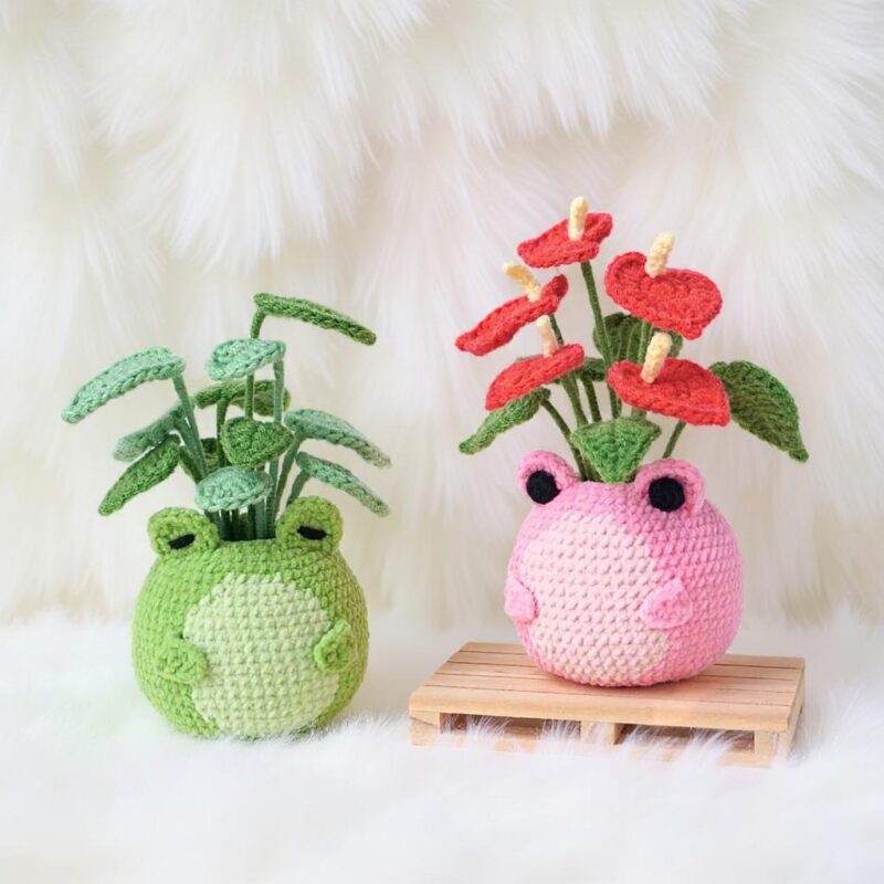 Froggy Duo Pots Amigurumi Crochet Pattern - Adorable DIY Plant Holders - Instant Download PDF