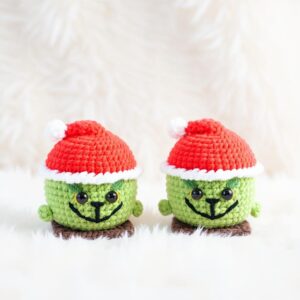 Swinging Grinch Amigurumi Crochet Pattern - Whimsical DIY Car Hanging Ornament - Instant Download PDF