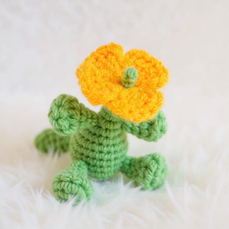 Halloween Hanging Planter Amigurumi Crochet Pattern - Spooky Cute DIY Car Decor - Instant Download PDF - Image 3