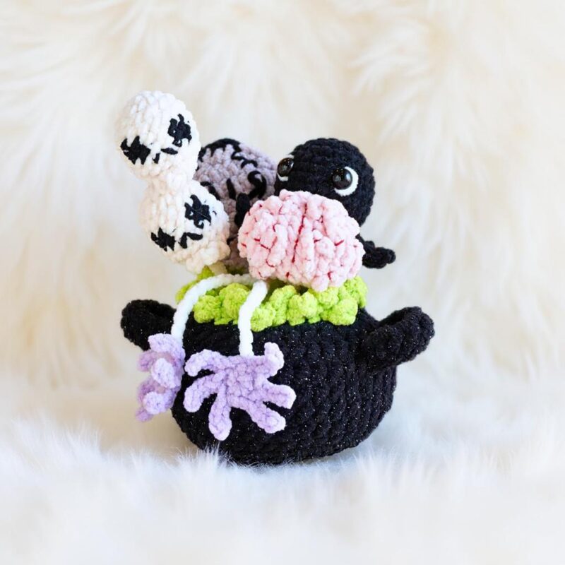 Haunted Cauldron Amigurumi Crochet Pattern - Spooky DIY Halloween Decor - Instant Download PDF