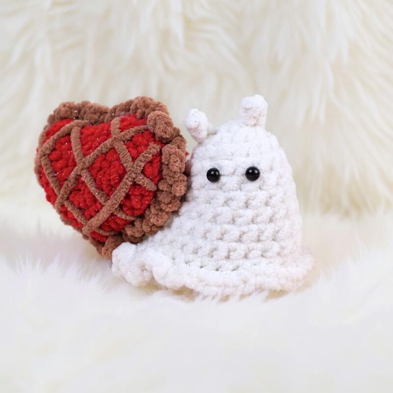 Heart Cake Snail Amigurumi Crochet Pattern - Adorable DIY Stuffed Animal Toy - Instant Download PDF - Image 2