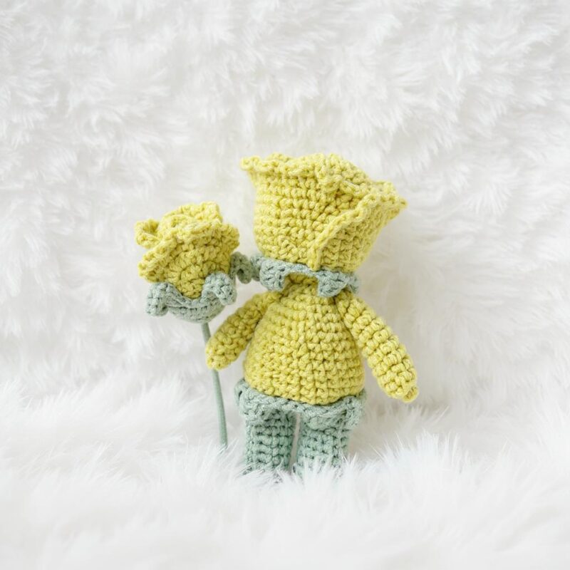 Lisianthus Flower Crochet Pattern - Elegant DIY Handmade Bouquet - Instant Download PDF - Image 3