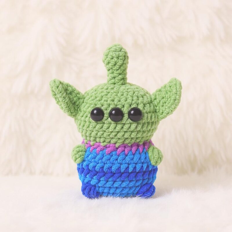 Little Green Men Amigurumi Crochet Pattern - Adorable DIY Stuffed Alien Toy - Instant Download PDF