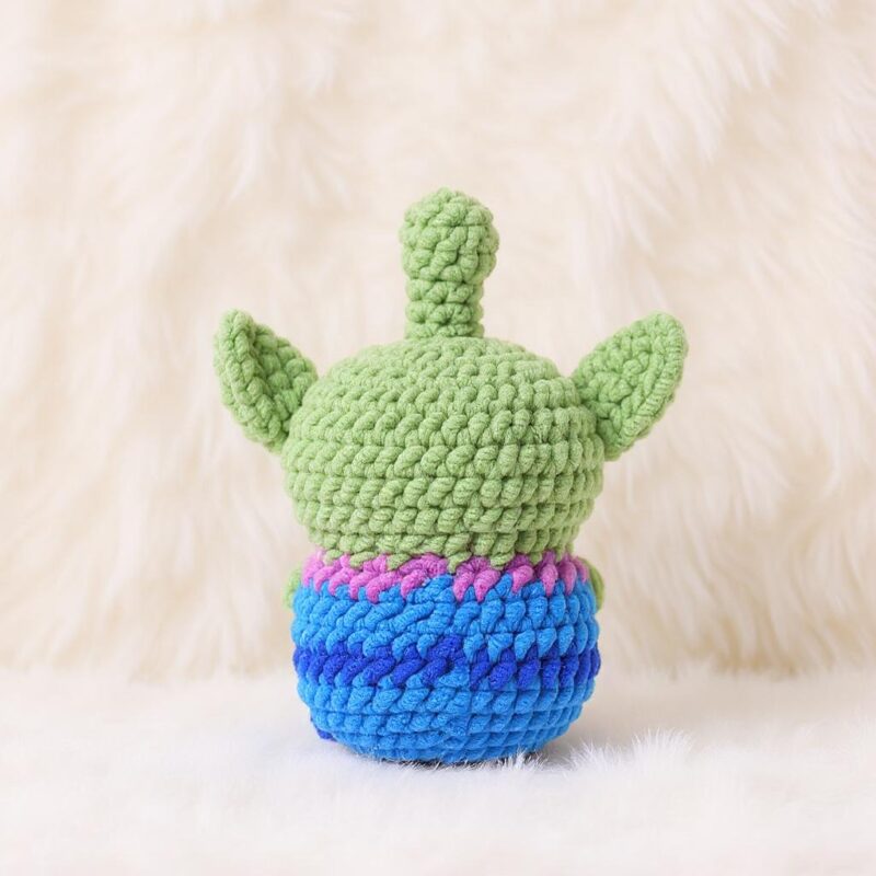 Little Green Men Amigurumi Crochet Pattern - Adorable DIY Stuffed Alien Toy - Instant Download PDF - Image 4