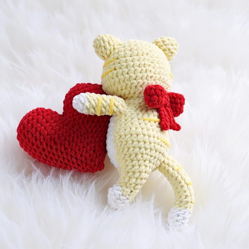 Love Cat Amigurumi Crochet Pattern - Adorable DIY Stuffed Animal Toy - Instant Download PDF - Image 4