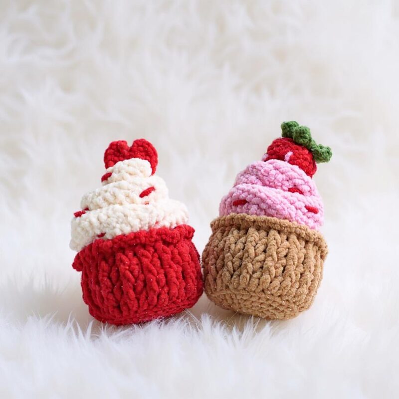 Love Cupcake Amigurumi Crochet Pattern - Sweet DIY Stuffed Toy - Instant Download PDF
