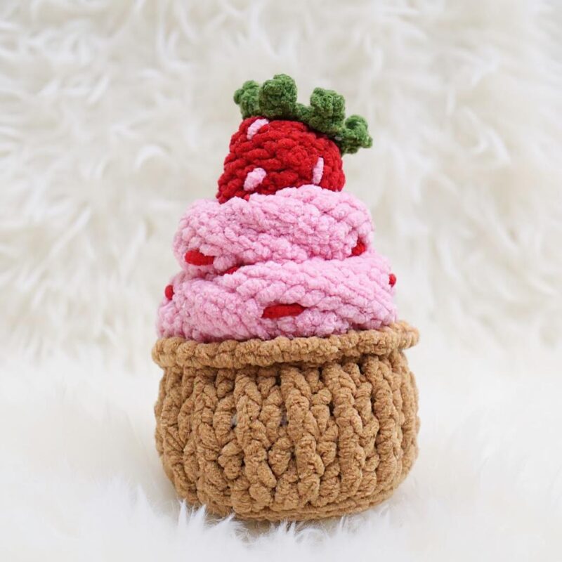 Love Cupcake Amigurumi Crochet Pattern - Sweet DIY Stuffed Toy - Instant Download PDF - Image 3