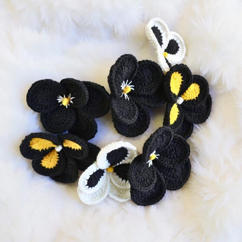 Pansy Flower Amigurumi Crochet Pattern - Charming DIY Handmade Flower - Instant Download PDF