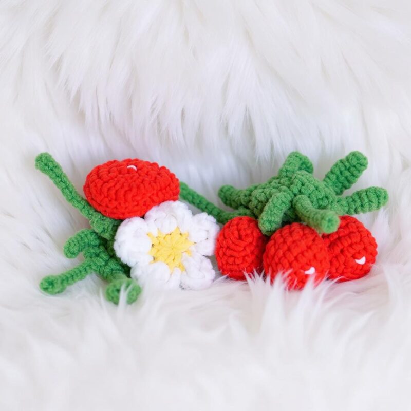 Red Rose Bouquet Amigurumi Crochet Pattern - Romantic DIY Flower Arrangement - Instant Download PDF - Image 8