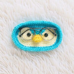 Penguin Eyeglasses Holder Amigurumi Crochet Pattern - Adorable DIY Desk Accessory - Instant Download PDF