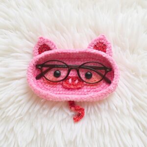 Pig Eyeglasses Holder Amigurumi Crochet Pattern - Adorable DIY Stuffed Animal Toy - Instant Download PDF