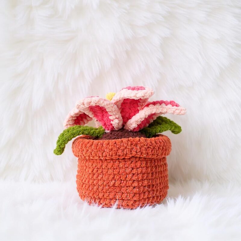 Pink Lily Flower Pot Amigurumi Crochet Pattern - Adorable DIY Potted Plant Decor - Instant Download PDF - Image 3