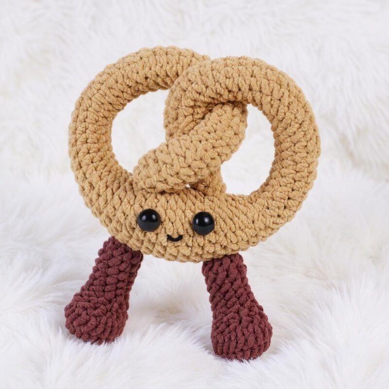 Pretzel Amigurumi Crochet Pattern - Yummy DIY Play Food - Instant Download PDF - Image 3