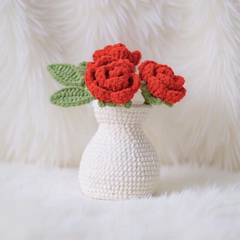 Roses in a Vase Amigurumi Crochet Pattern - Beautiful DIY Flower Bouquet Decor - Instant Download PDF - Image 2
