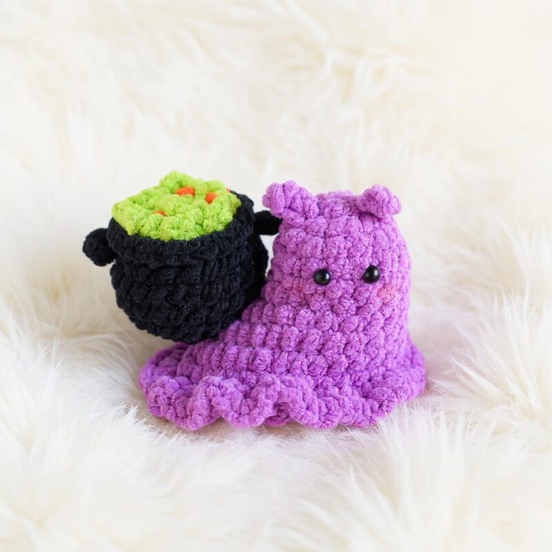 Spooky Snail Amigurumi Crochet Pattern - Whimsical DIY Stuffed Animal Toy - Instant Download PDF - Image 2