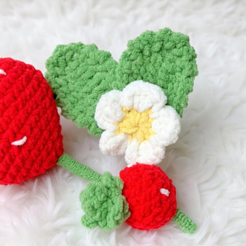 Strawberry Bouquet Amigurumi Crochet Pattern - Charming DIY Forever Flowers - Instant Download PDF - Image 5
