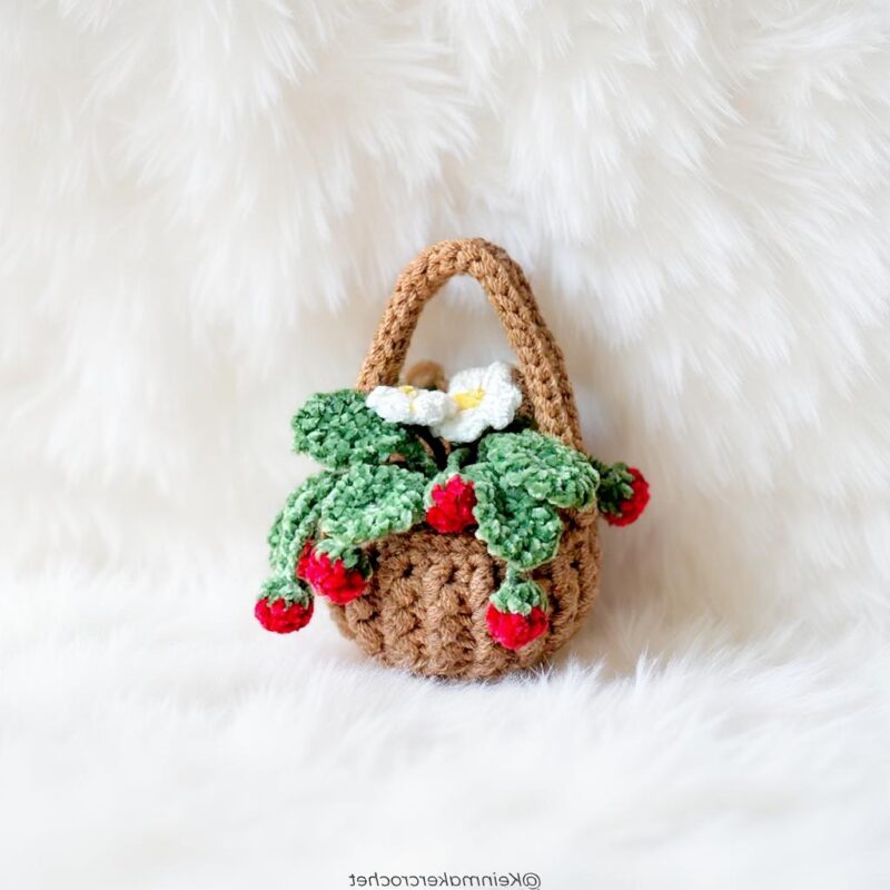Strawberry Plant Amigurumi Crochet Pattern - Adorable DIY Potted Plant Decor - Instant Download PDF - Image 2