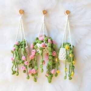 String Of Pearls Plant Amigurumi Crochet Pattern - Charming DIY Hanging Plant Decor - Instant Download PDF