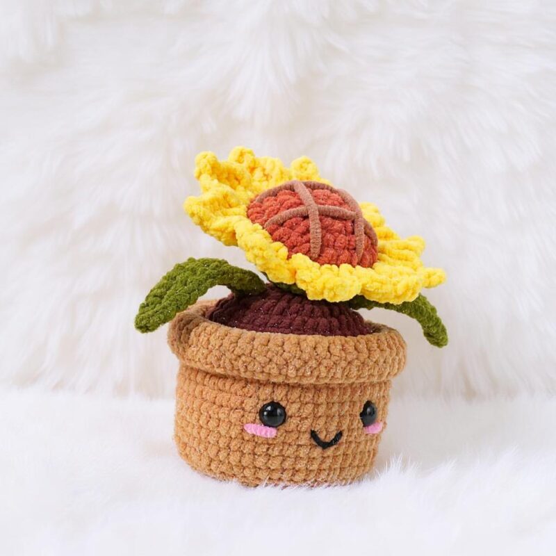 Sunflower Amigurumi Crochet Pattern - Cheerful DIY Potted Plant Decor - Instant Download PDF - Image 2
