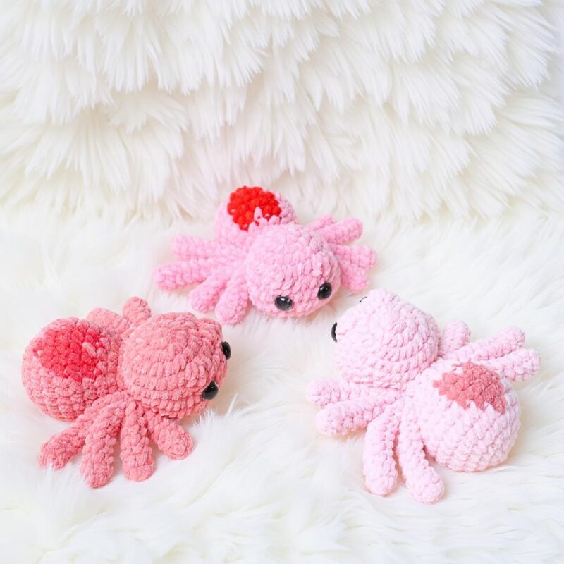 Valentine Spider Amigurumi Crochet Pattern - Adorable DIY Stuffed Animal Toy - Instant Download PDF - Image 2