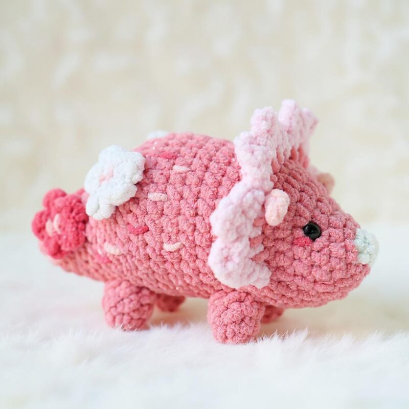 Valentine Triceratops Amigurumi Crochet Pattern - Adorable DIY Stuffed Dinosaur Toy - Instant Download PDF - Image 3